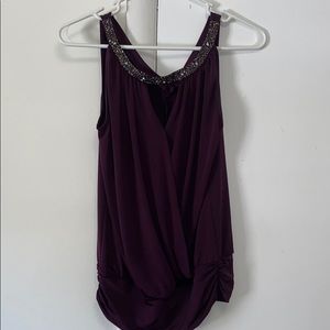 Tank top with neckline detail